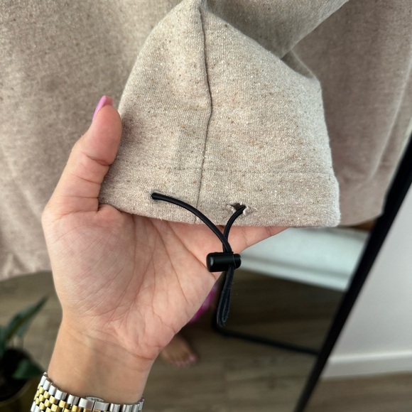 The North Face Sweater - Picture 5 of 5